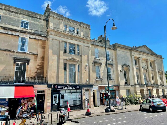 3 Bedroom Flat To Rent In Cleveland Place East, Bath, BA1
