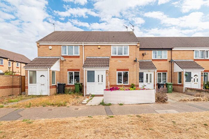 2 Bedroom Terraced House For Sale In Burnet Road, Bradwell, NR31