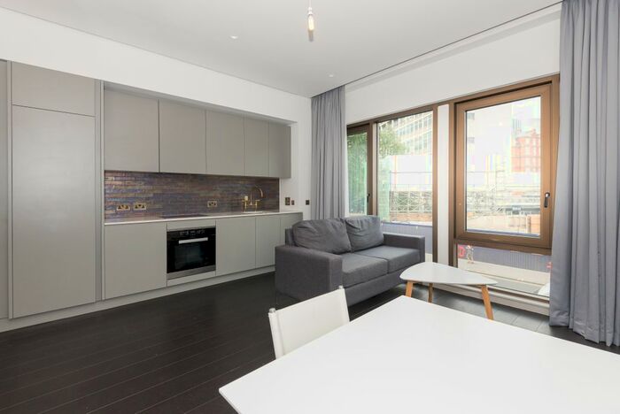 1 Bedroom Flat To Rent In Victoria Street, Victoria, SW1H