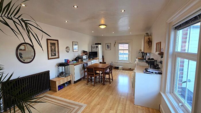 3 Bedroom Maisonette For Sale In High Street, Sandown, Isle Of Wight, PO36