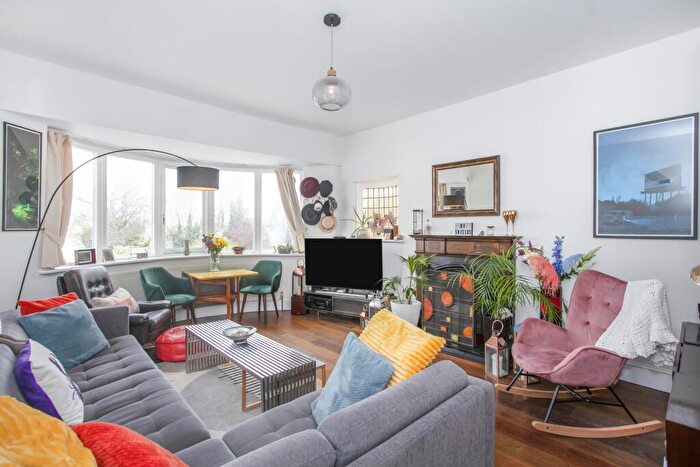 4 Bedroom Duplex To Rent In Woodberry Crescent, Muswell Hill Broadway, N10