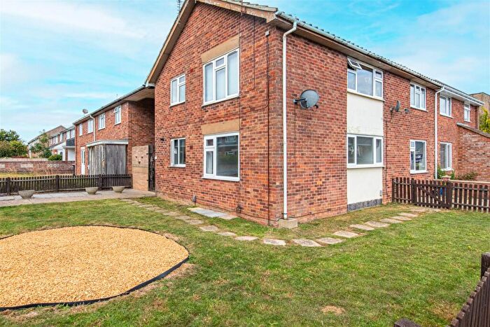 2 Bedroom Flat For Sale In Clun Walk, Corby, NN17
