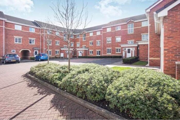 1 Bedroom Flat To Rent In Doughty Close, Tipton, West Midlands, DY4