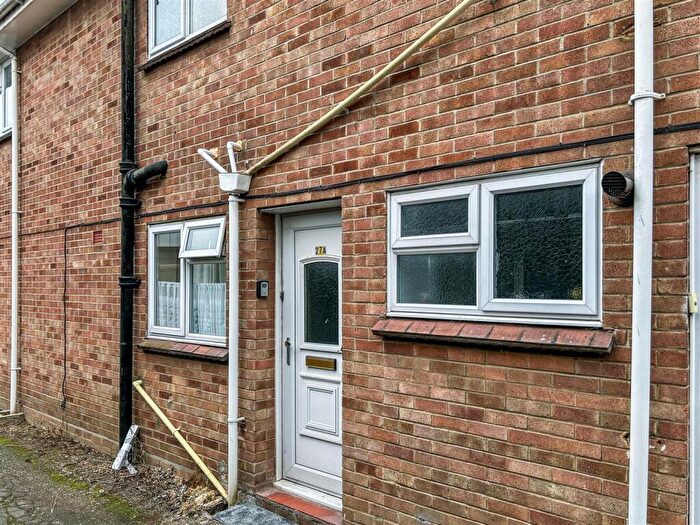 1 Bedroom Flat To Rent In Rothesay Avenue, Chelmsford, CM2