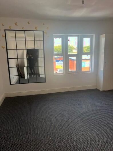 Studio To Rent In Bridge Road, Seaforth, Liverpool, L21