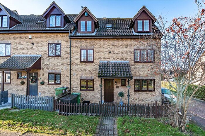 4 Bedroom End Of Terrace House For Sale In Nightingales, Langdon Hills, Basildon, Essex, SS16