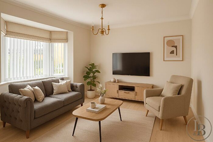 2 Bedroom Detached House For Sale In Hawksworth Avenue, Forest Town, Mansfield, Nottinghamshire, NG19