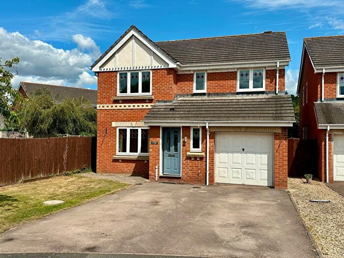 4 Bedroom Detached House For Sale In Willow Close, Credenhill, Hereford, HR4
