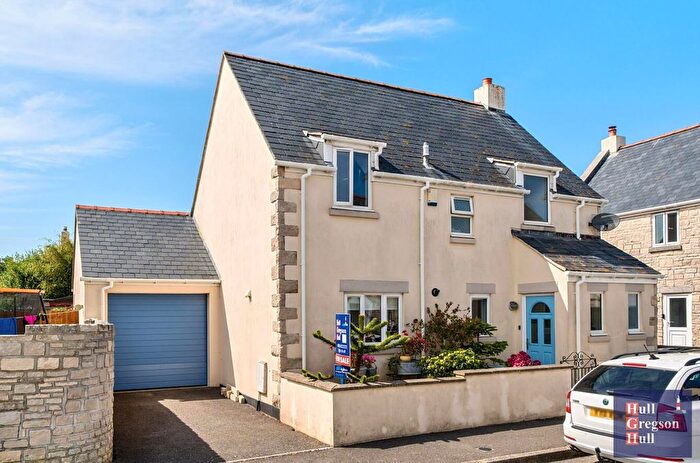 4 Bedroom Detached House For Sale In Fancys Close, Portland, DT5