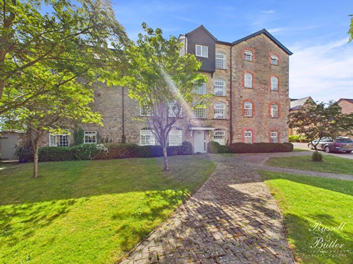 2 Bedroom Flat For Sale In Westbury Mill, Mill Lane, Westbury, NN13