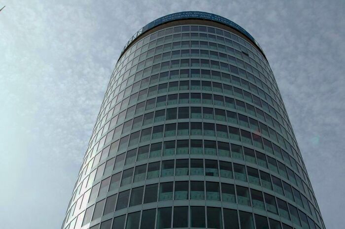 Apartment To Rent In Rotunda Tower, New Street, Birmingham, West Midlands, B2
