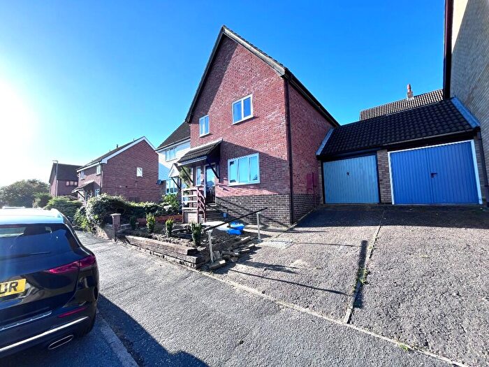 3 Bedroom Semi-Detached House To Rent In Lindford Drive, Norwich, Norfolk, NR4