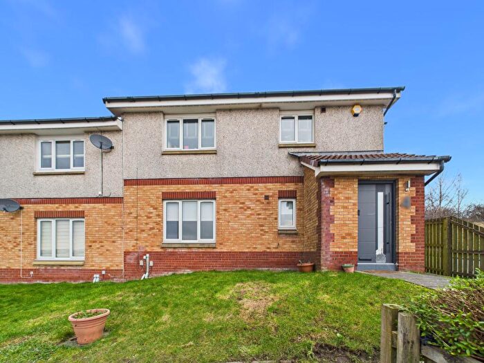 2 Bedroom Flat To Rent In Rose Gardens, Coatbridge, ML5