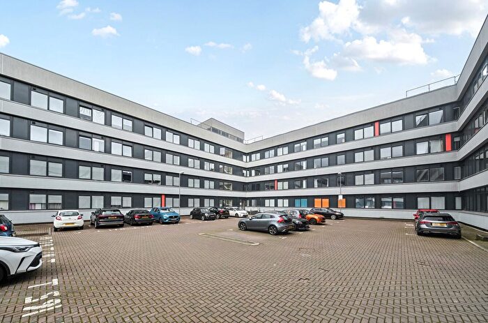 1 Bedroom Flat For Sale In Romsey Road, Maybush, Southampton, Hampshire, SO16