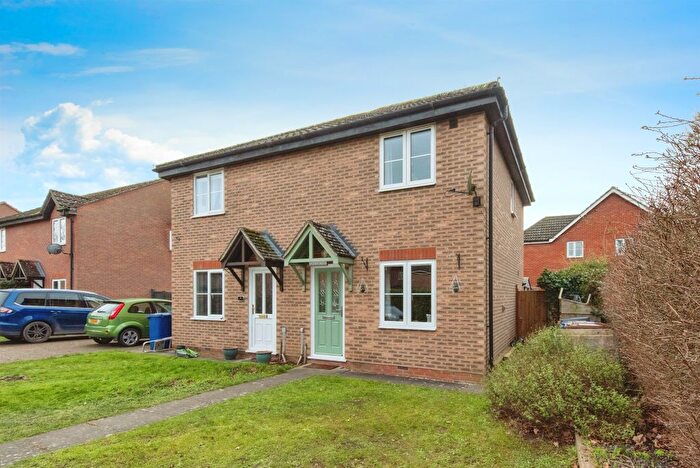 2 Bedroom End Of Terrace House For Sale In Oak Close, Fornham St. Martin, Bury St. Edmunds, IP28