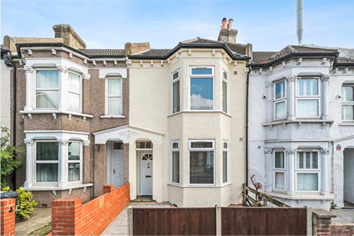 3 Bedroom Terraced House For Sale In Whitehorse Lane, South Norwood, SE25