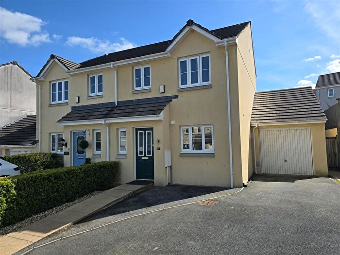 3 Bedroom Semi Detached House For Sale In Oak Ridge, Lifton, PL16