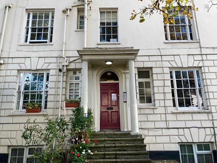 1 Bedroom Flat To Rent In Castle Hill, Reading, RG1