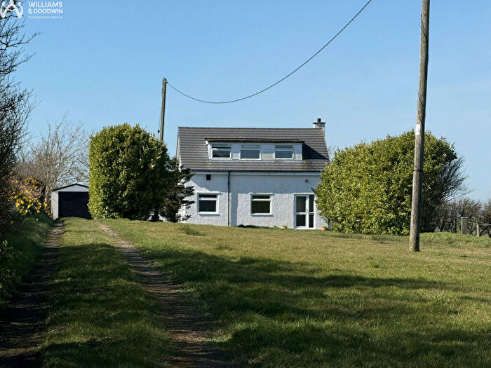 6 Bedroom Detached Bungalow For Sale In Rhosybol, Amlwch, Anglesey, LL68