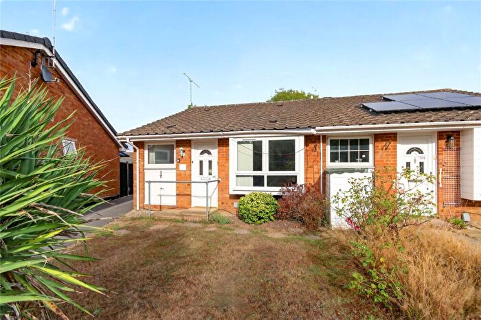 2 Bedroom Bungalow For Sale In Madingley, Bracknell, Berkshire, RG12