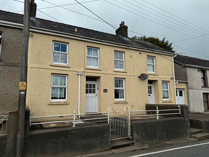 3 Bedroom Terraced House For Sale In Alltyblacca, Llanybydder, SA40