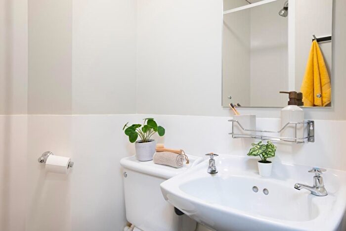 1 Bedroom Flat To Rent In Newarke Point, Newarke Close, Leicester, LE2