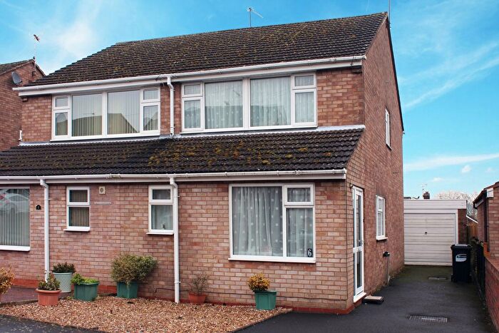 3 Bedroom Terraced House For Sale In Furlongs Close, Cleobury Mortimer, DY14
