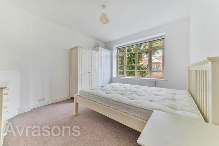 2 Bedroom Flat To Rent In Dartmouth Road, London, SE23