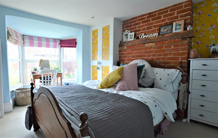 2 Bedroom Semi-Detached House For Sale In Ashtead Village, KT21