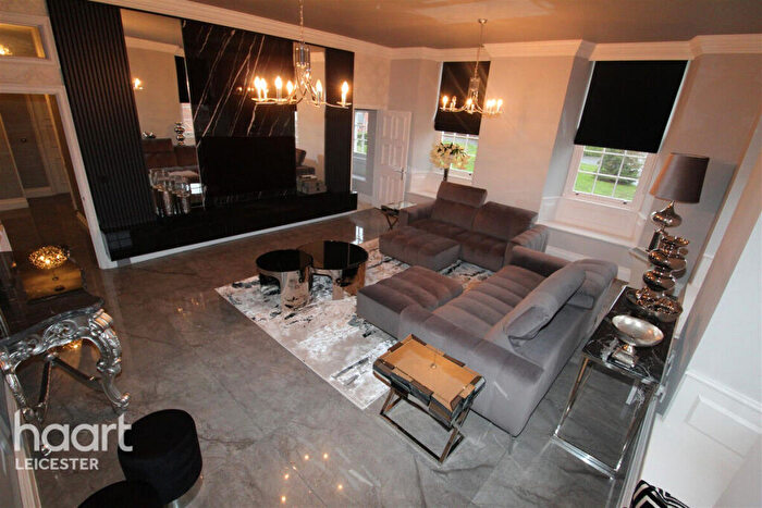 2 Bedroom Apartment To Rent In Church Hill, Leicester, LE7