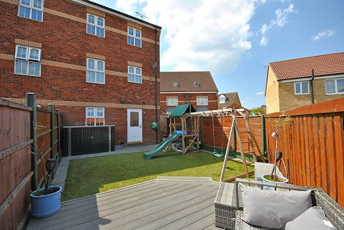 4 Bedroom Semi-Detached House For Sale In Buckingham Court, Harworth, Doncaster, DN11