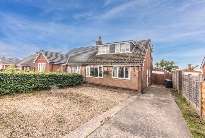 4 Bedroom House For Sale In Cedar Avenue, Euxton, Chorley, PR7