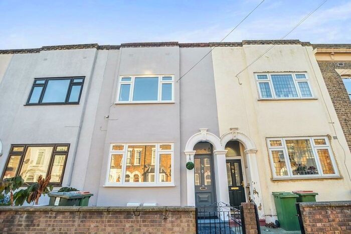 1 Bedroom Flat To Rent In Ham Park Road, London, E15