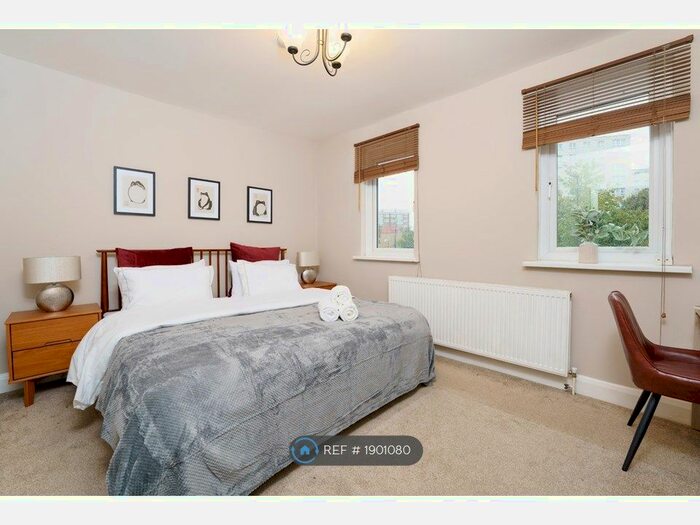 1 Bedroom Flat To Rent In Well Street, London, E9