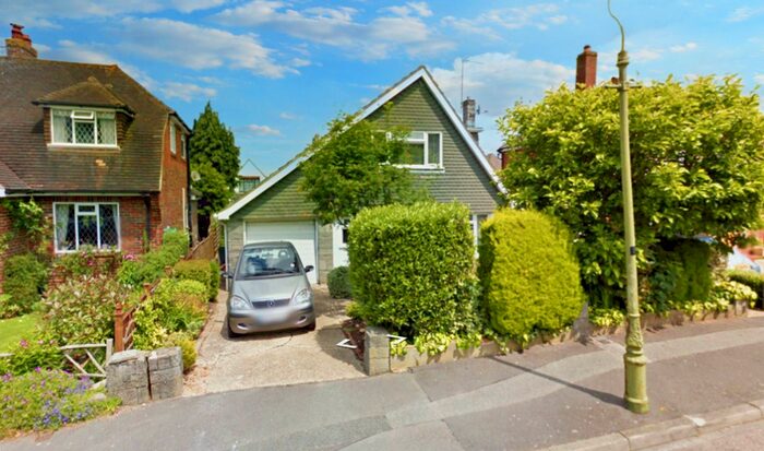 3 Bedroom Detached House To Rent In Inglewood Avenue, Bournemouth, Dorset, BH8