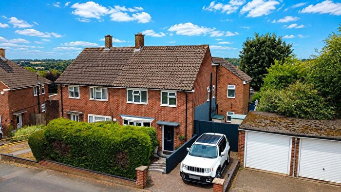 3 Bedroom Semi-Detached House For Sale In Nash Mills, Hemel Hempstead, HP3