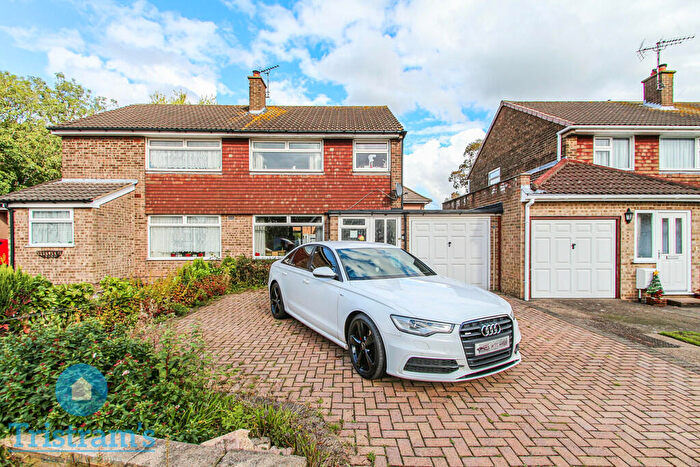 3 Bedroom Semi-Detached House To Rent In Newcombe Drive, Arnold, NG5