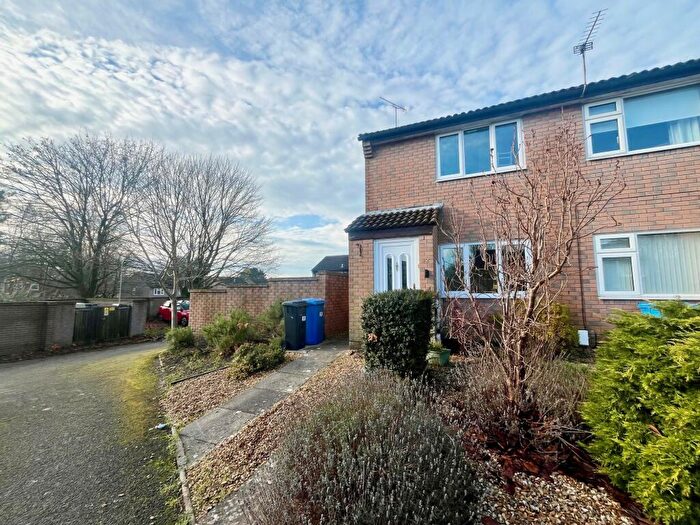 2 Bedroom House To Rent In Warmwell Close, Canford Heath, BH17