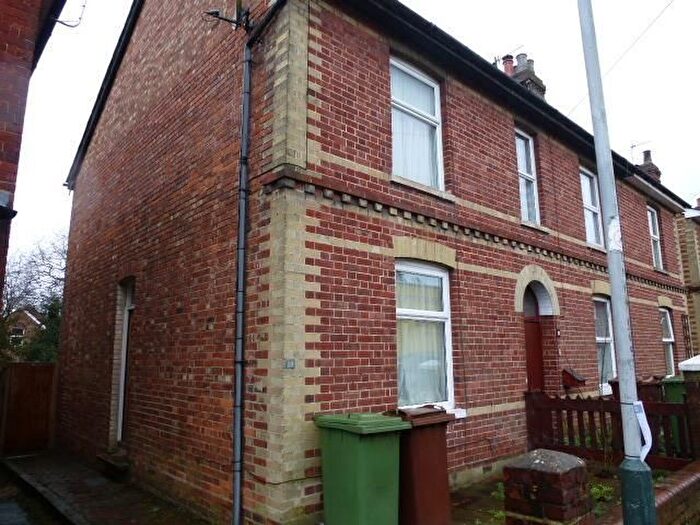 2 Bedroom Property To Rent In Nursery Road, Tunbridge Wells, Kent, TN4