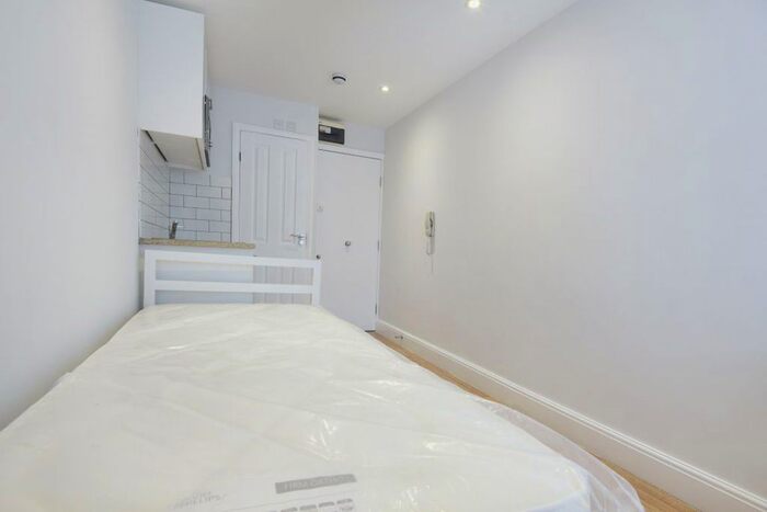 Studio To Rent In Southwell Gardens, South Kensington, SW7