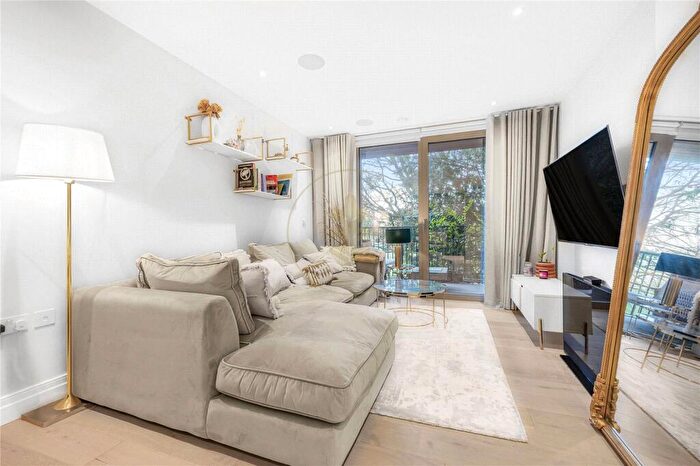 1 Bedroom Apartment To Rent In Espalier Gardens, West Hampstead, London, NW6