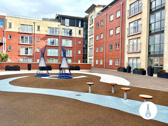 3 Bedroom Flat For Sale In Queens Road, Chester, CH1