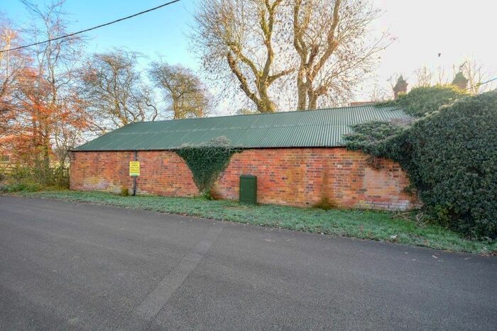 Barn Conversion For Sale In The Barn, Wards Lane, Yelvertoft, Northampton, Northamptonshire, NN6