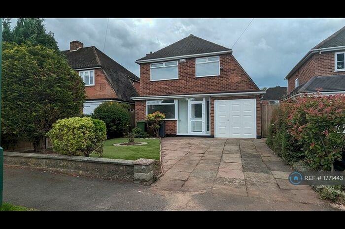 3 Bedroom Detached House To Rent In St. Gerards Road, Solihull, B91