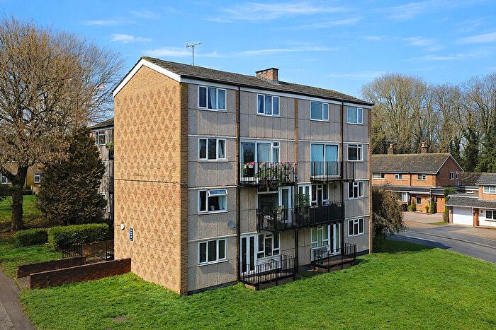 1 Bedroom Flat For Sale In Galley Hill, Gadebridge, Hemel Hempstead, HP1