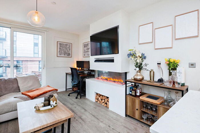 2 Bedroom Apartment For Sale In Forge, Lockside Lane, Middlewood Locks, M5