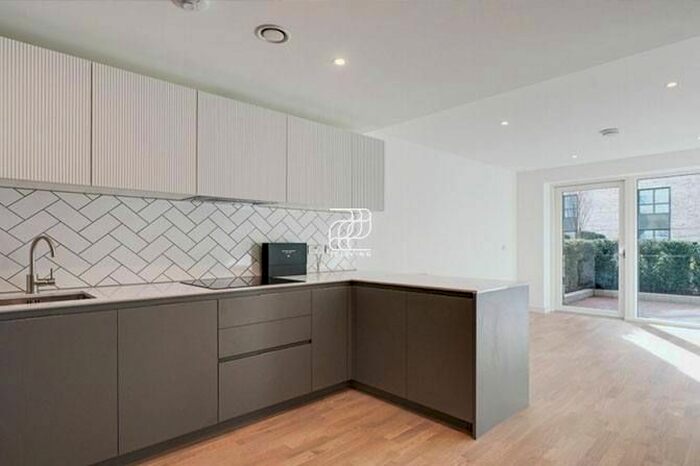 Studio To Rent In Edwin House, Southall, UB1