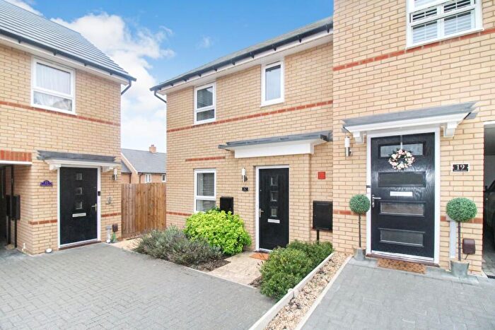 2 Bedroom End Of Terrace House To Rent In Tawny Avenue, Wixams, Bedford, MK42