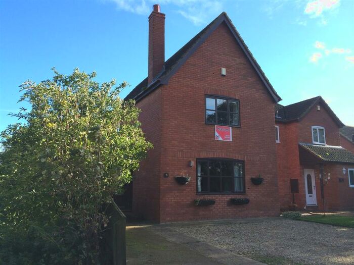 3 Bedroom Semi-Detached House To Rent In Woodgate RoadMoulton ChapelSpaldingLincs, PE12