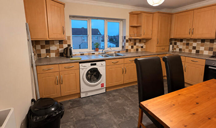 2 Bedroom Flat To Rent In Derby Road, Ripley, DE5